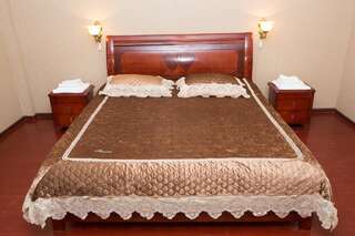 Гостиница Капитал Махачкала Стандартный двухместный номер с 1 кроватью или 2 отдельными кроватями-2